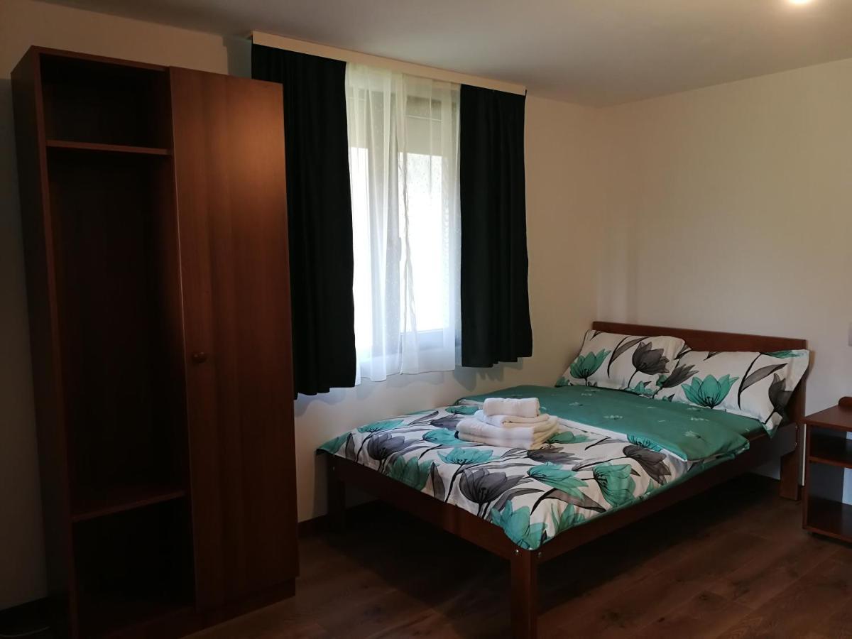 Casute Zavoi Ferienhaus *